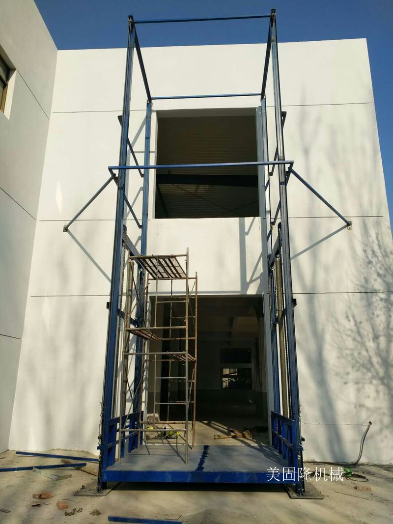 鞍山仓库专用导轨式升降货梯价格